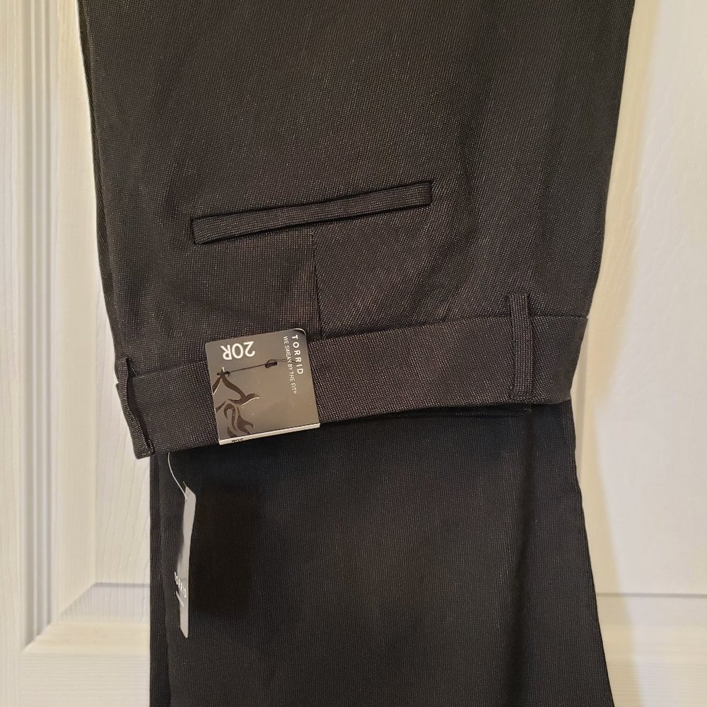 NWT, Torrid, Dk Gray Slim Flare Dress Pants, Sz 20